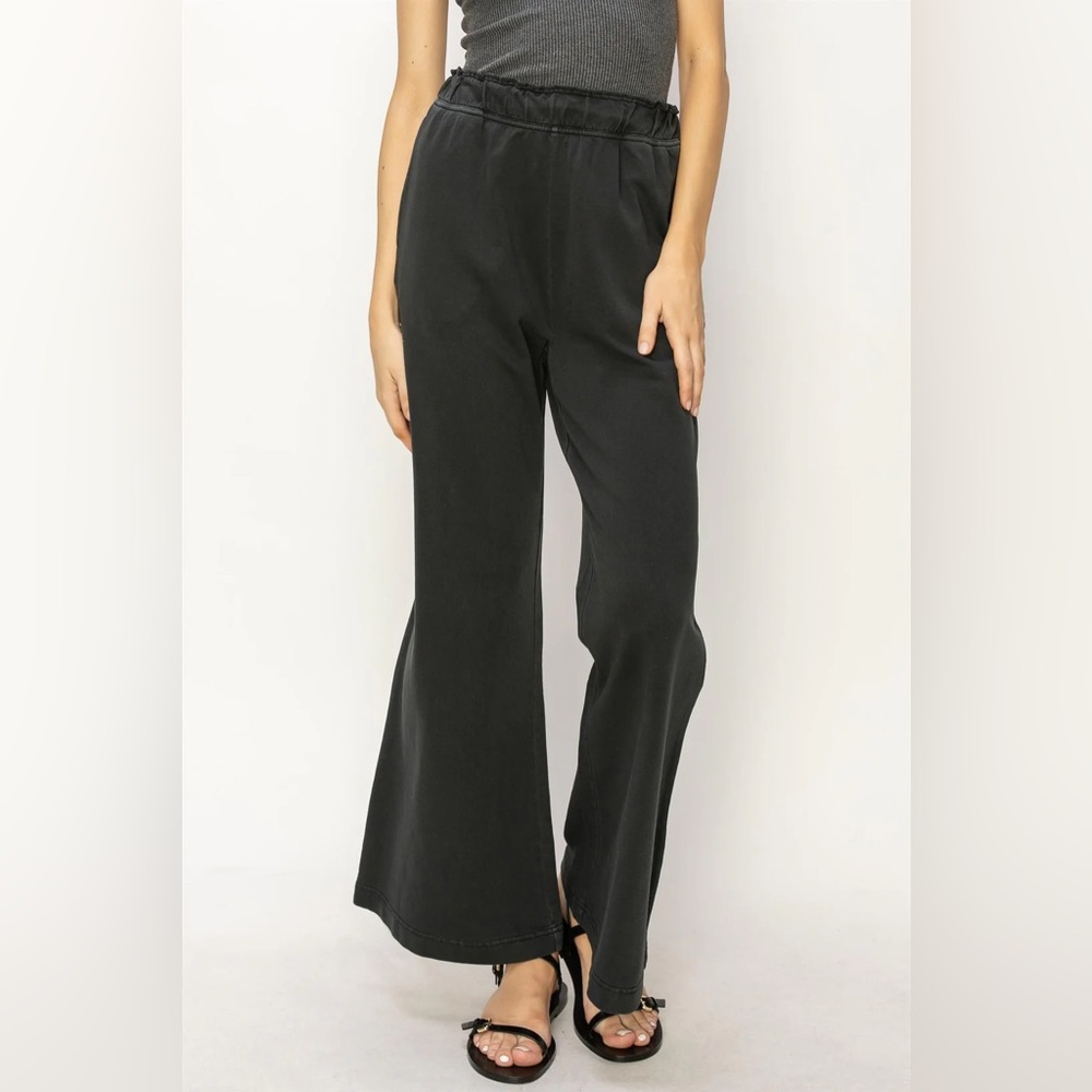 247B-BLACK. Elastic Waist High Rise Flared Pant